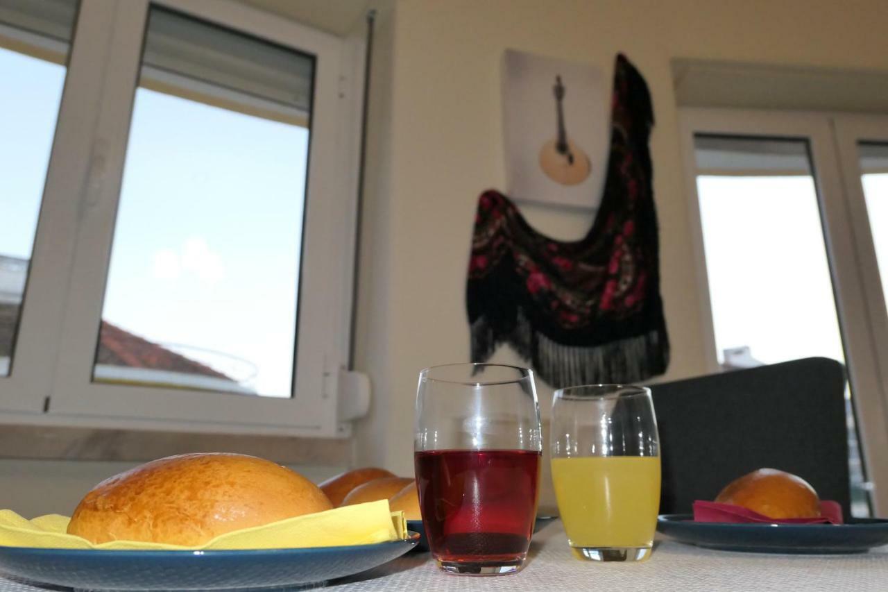 Ferias No Bairro Apartment ลิสบอน ภายนอก รูปภาพ