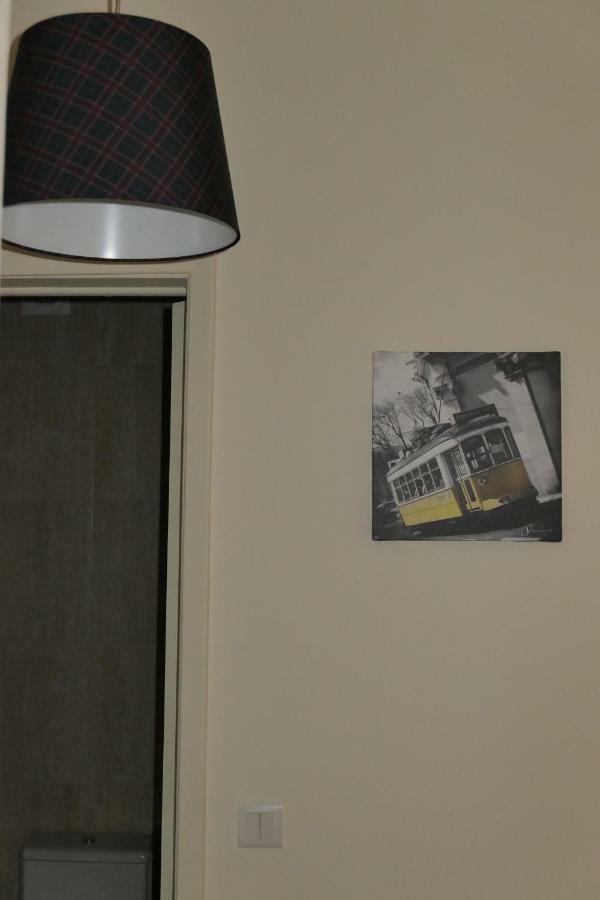 Ferias No Bairro Apartment ลิสบอน ภายนอก รูปภาพ